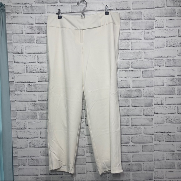 Torrid White Ponte Straight Leg Lined Dress Pant 16 - Picture 1 of 8